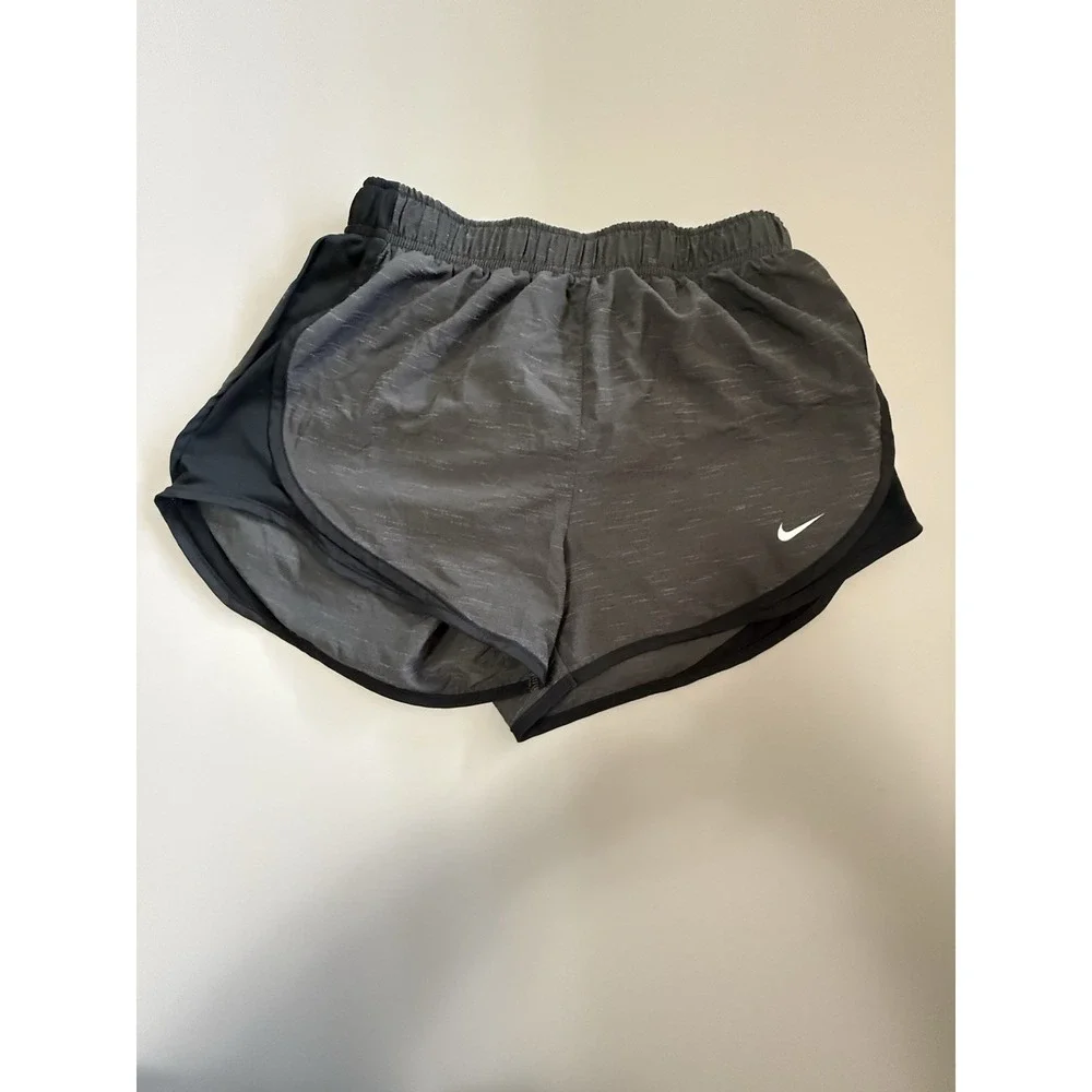 Nike Dri-FIT Running Shorts - Size Small. K21